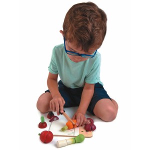 Tender Leaf Toys Holzspielzeug Schneidebrett & Gemüse 7 Teile